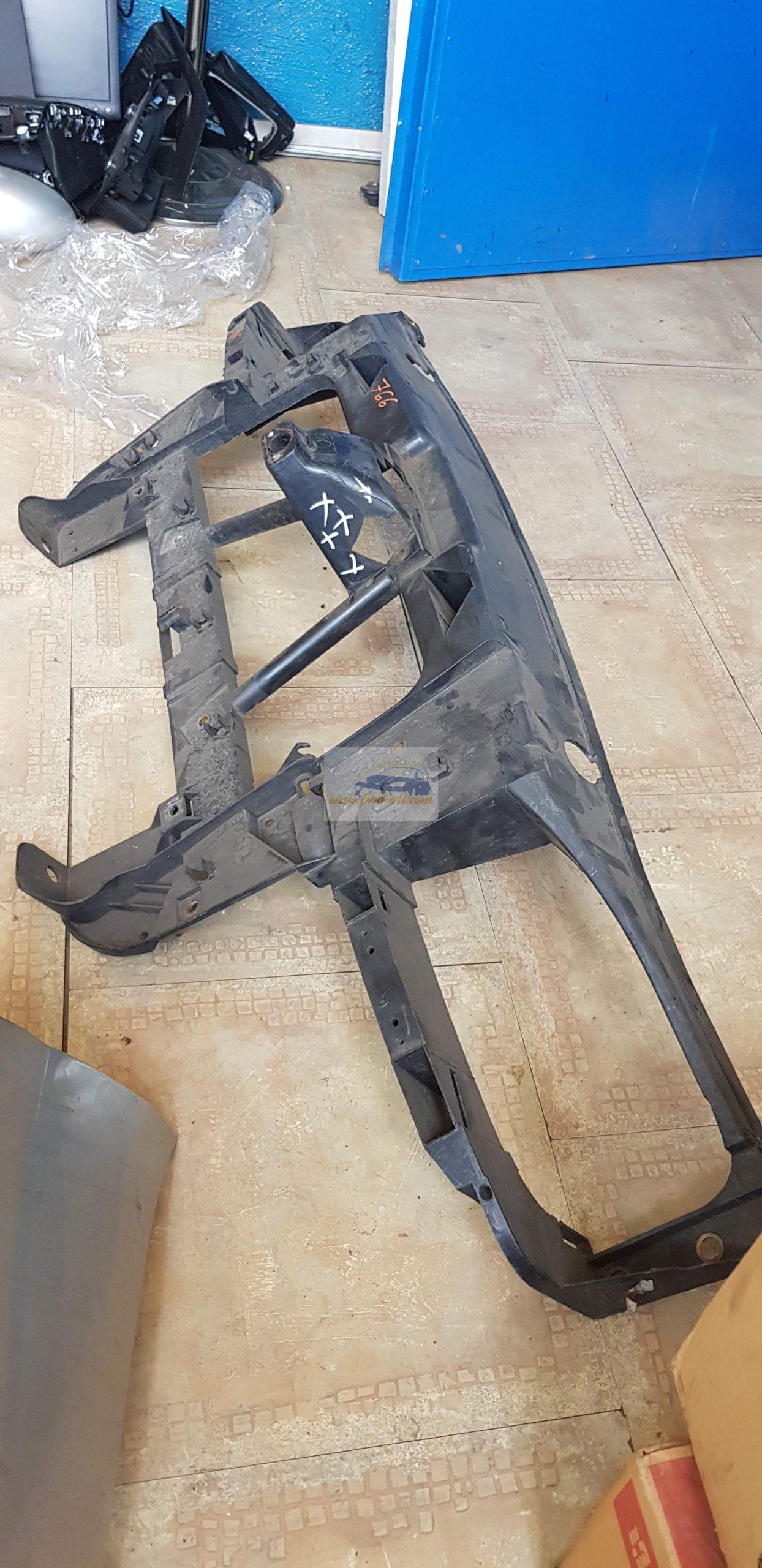 Ford Mondeo mk3 Zárhíd homlokfal diesel (sérült) - Image 5